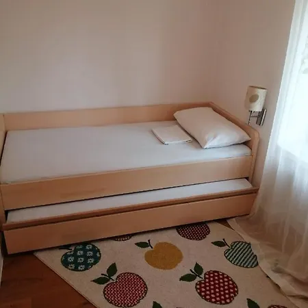 Apartament Flora *